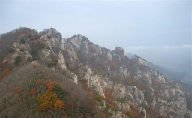 금강산에 가장 근접한 ‘남한의 소금강’인 전북 완주 대둔산의 2011년 10월29일 모습. 김선수