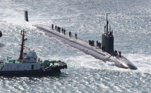 The USS Vermont, a nuclear-powered fast-attack submarine, arrives at a base in Busan, South Korea, on Sept. 23, 2024. (Yonhap)