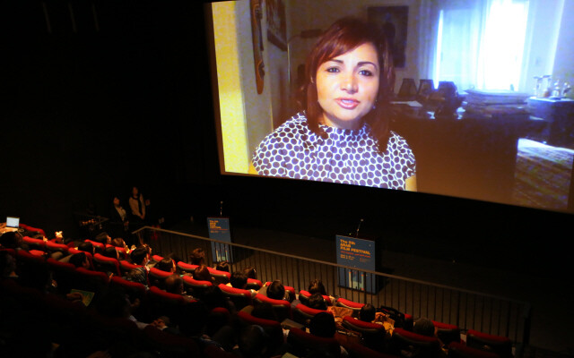 애초 아랍영화제 개막식에 참석하기로 돼 있던 개막작  할라 칼릴 감독이 갑작스런 교통사고로 영화제에 참석하지 못했다. 감독은 대신 영상편지를 보냈다. 정용일 기자