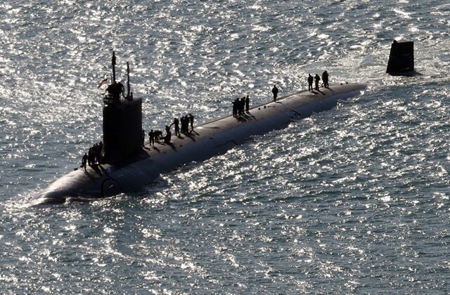 미국의 핵추진잠수함 노스캐롤라이나호가 2016년 2월 부산항에 입항했다. 핵추진잠수함이 특정 장소에 모습을 드러냈다는 것은 매우 큰 전략적 함의를 가진다. 연합뉴스