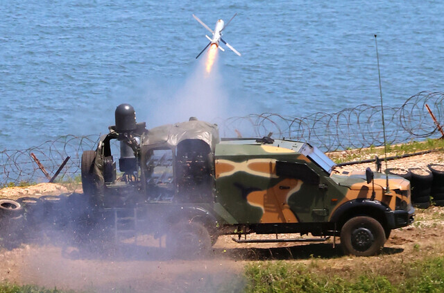 South Korean Marines launch a Spike missile during live-fire drills on Yeonpyeong Island near the Northern Limit Line in the Yellow Sea on June 26, 2024. (Yonhap)