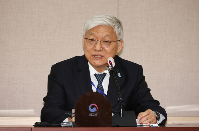 Yun Duk-min, Korea’s ambassador to Japan, speaks with the press at the government complex in Seoul on April 26, 2024. (Yonhap)