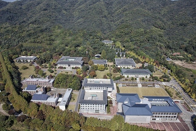 뉴라이트 한국학 연구원, 광복절 앞두고 관리 업무 강화