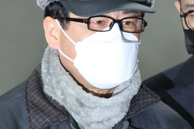 방위사업 개입 정황 보도 이미지