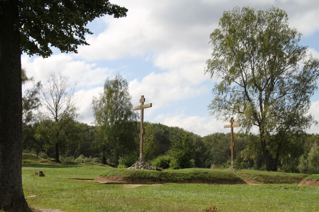 보로지노 전투 당시 러시아군 진지 쪽에 있는 전몰자 묘지. 톨스토이는 침략전쟁을 “인간의 이성과 본능에 어긋난 사건”으로 보았다. 임헌영