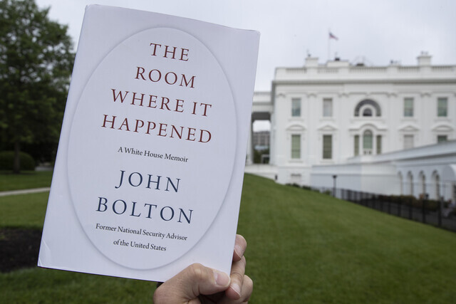 A copy of “The Room Where It Happened,” a memoir by former White House National Security Advisor John Bolton, in front of the White House. (Yonhap News)