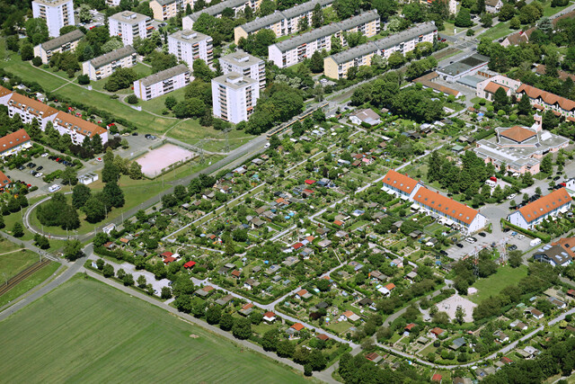 독일 남서부의 바덴뷔르템베르크주에 위치한 카를스루에시는 ‘클라인가르텐’이 가장 활발한 도시다. 주거지역인 아파트단지 옆에 텃밭 정원이 모여 숲을 이루고 있다. 카를스루에 클라인가르텐 협회 제공