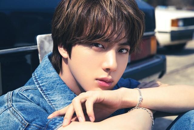 BTS 진, 공식 싱글은 처음이야?…“입대 전 선물” 누구와 협업?