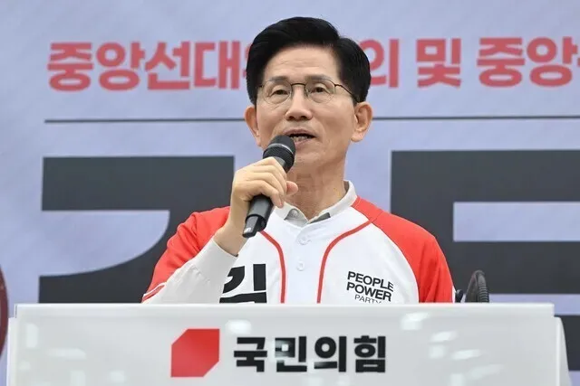 Kim Moon-soo, the PPP nominee for president, speaks before his party’s campaign headquarters on May 12, 2025. (pool photo)