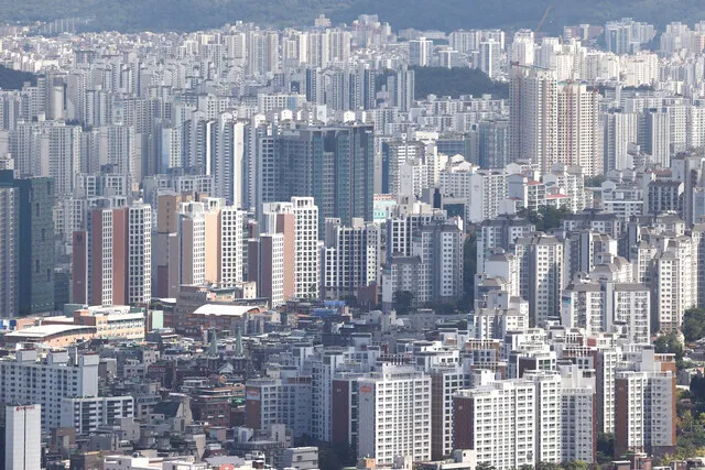 6월 가계대출 이미 5조8천억↑…비대면 대출 중단, 재…