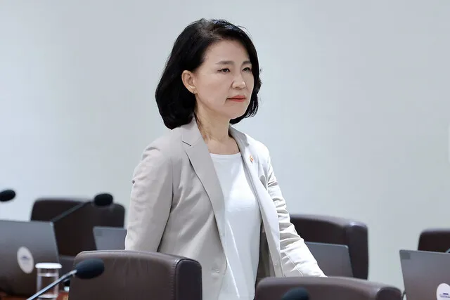 [속보]대통령실, 이진숙에 “국무회의 발언 자격 없다”…