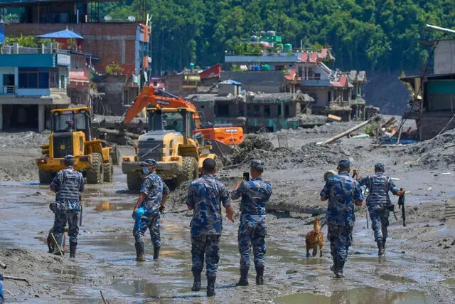 Fate of 9 Koreans still unknown after floods reportedly destroy work site in Nepal