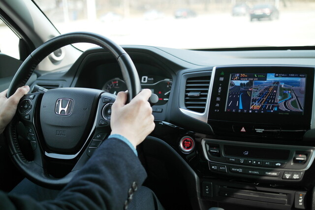 Imported car companies are adopting a “Koreanized navigation” strategy in response to complaints over the long navigation update cycle. (provided by Honda Korea)
