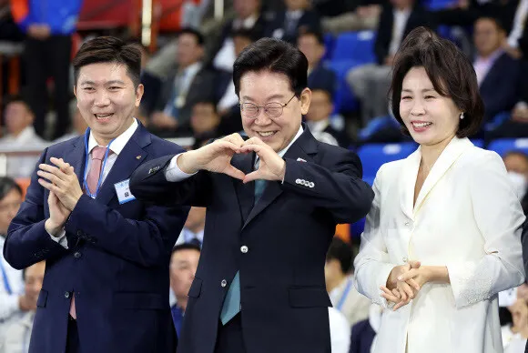 전국체전 참석 이 대통령 “체육인 자긍심 갖도록 뒷받침”