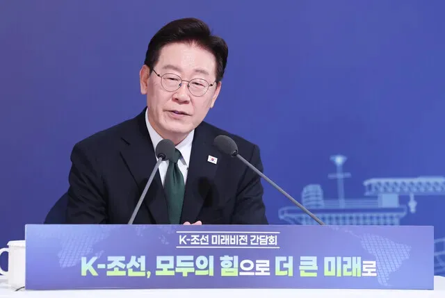[Poll] Lee’s approval rises to 66.9%, inching above 60% in conservative southeast