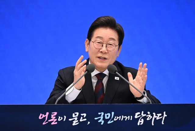 [속보] 이재명 대통령 “의정갈등 전 정부 과도한 억지…