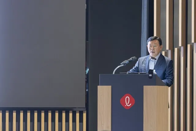 야구는 되는데…“롯데 사장단 회의 시종일관 무거운 분위…