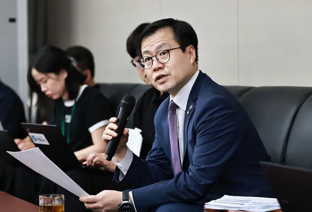 여한구 본부장 기습 면직에 산업부 "우리가 해명할 짬밥 아니다"