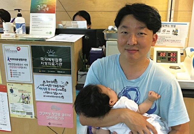 조합원으로 참여하는 마포의료생협의원에서 도담이 정기 검진을 받았다. 김성훈