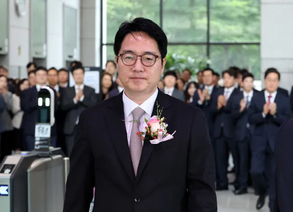 ‘중도 퇴진’ 심우정 “검찰 정상적 역할까지 폐지, 옳…