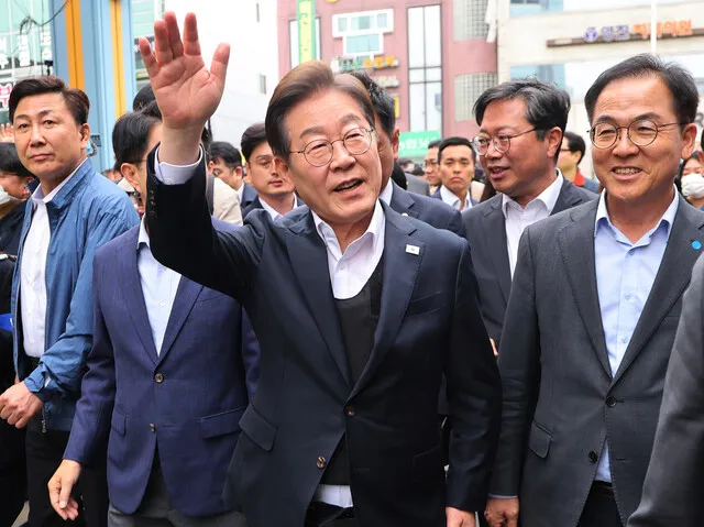 Lee Jae -Myung49％vs. Kim Moon -SOO 33％…36％Han Deoksuが出てきたとき