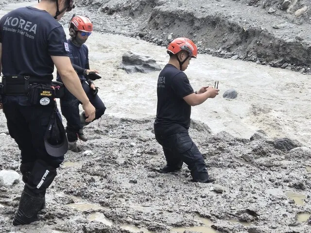 Pencarian Sembilan Warga Korea Selatan Yang Hilang Setelah Banjir Dahsyat Di Nepal Berlanjut Hari Keempat Tanpa Hasil Signifikan