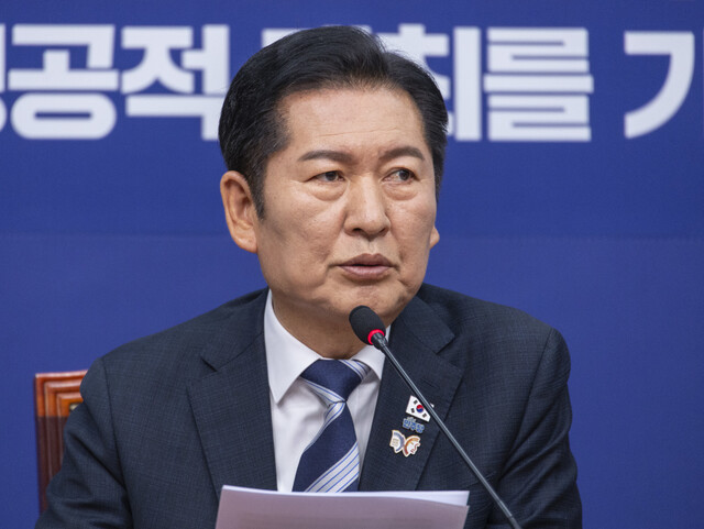 더불어민주당 정청래 대표가 31일 국회에서 열린 더불어민주당 최고위원회의에서 발언하고 있다. 연합뉴스