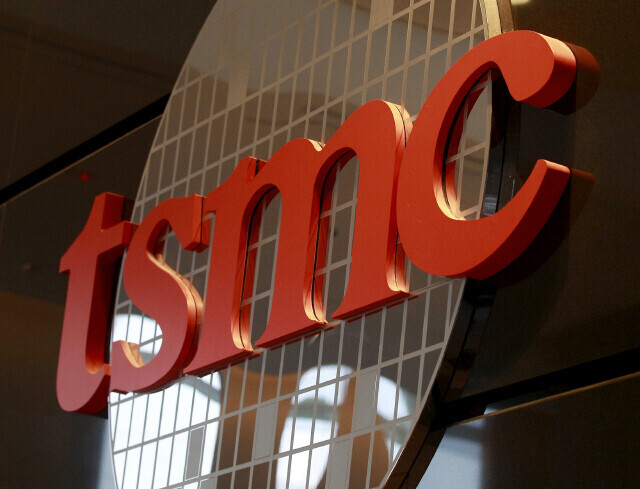 The logo of TSMC, the world’s largest semiconductor foundry. (Reuters/Yonhap News)