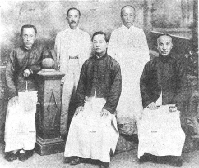 1924년 중국 베이징의 조선인 망명자들. 앞줄 왼쪽부터 이회영, 미상, 김창숙. 뒷줄 오른쪽 김달하. 임경석 제공