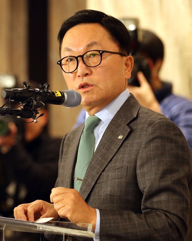 박현주 미래에셋 회장이 2015년 12월28일 서울 광화문 포시즌스호텔에서 기자간담회를 하고 있다. 합뉴스