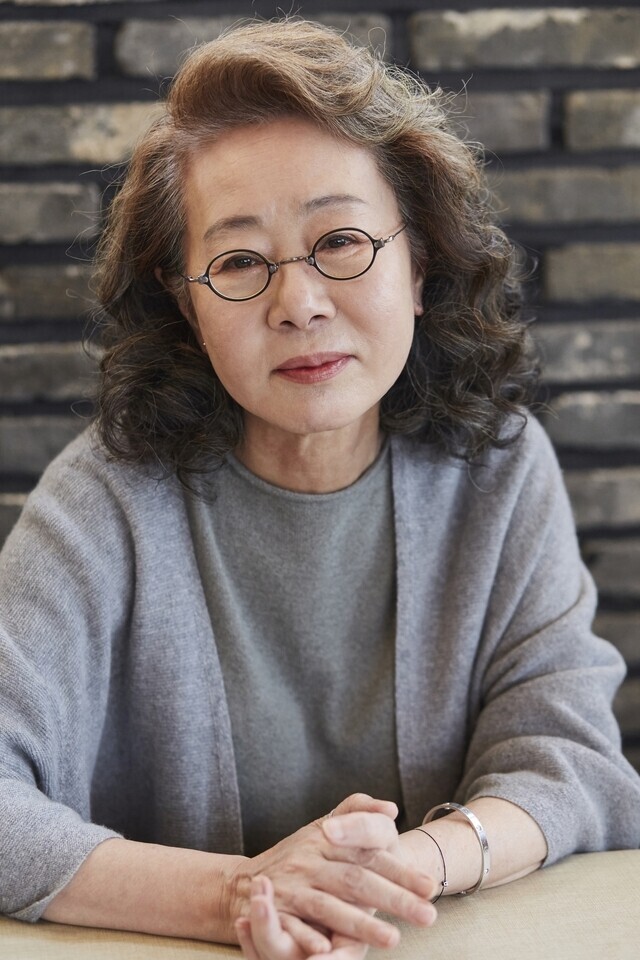 Youn Yuh-jung in a 2017 interview with the Hankyoreh (Hankyoreh photo archives)