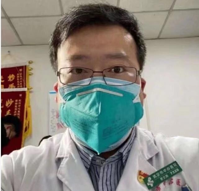 신종 코로나바이러스 감염증 확진 환자의 존재를 세상에 처음 알린 중국 우한시중심병원의 의사 리원량이 지난 6일 숨졌다. 리원량 웨이보 갈무리, 연합뉴스