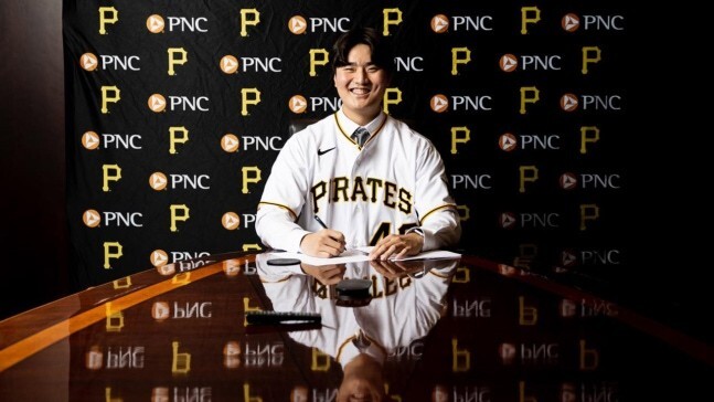 Shim Jun -seok at the time of joining the Pittsburgh Pirates in 2023. Pittsburgh Pirates Social Network Service (SNS)