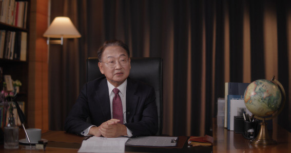 Yoo Il-ho, former Deputy Prime Minister and Minister of Strategy and Finance (Ministry of Strategy and Finance YouTube).  Provided by the Ministry of Strategy and Finance