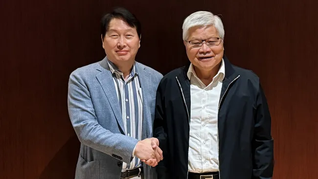 메모리 생산 2배 늘린다는 최태원..."증산경쟁 신호탄은 아냐" - 뉴스 썸네일 이미지