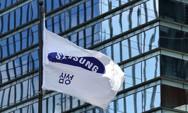 Samsung Electronics’ headquarters in Seoul’s Seocho District. (Jung Yong-il/Hankyoreh)