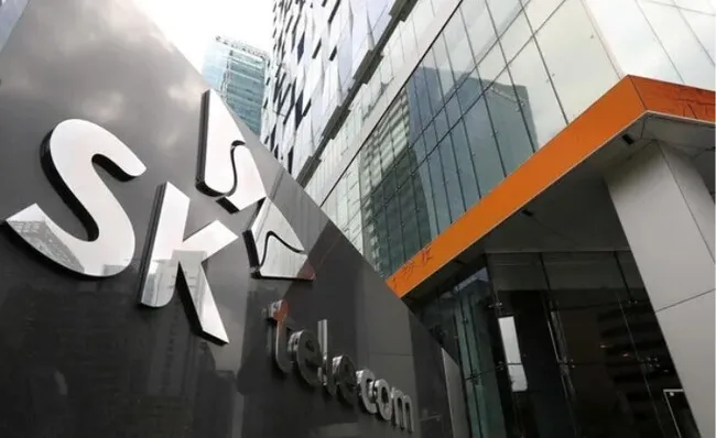SK그룹, 사장단 12명 승진...SKT, 첫 법조인 출신 CEO - 뉴스 썸네일 이미지