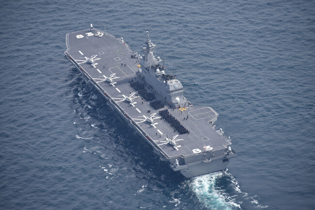 he Izumo-class helicopter destroyer than the Japanese government is planning on converting into an aircraft carrier. (website of the Japanese Maritime Self-Defense Force)