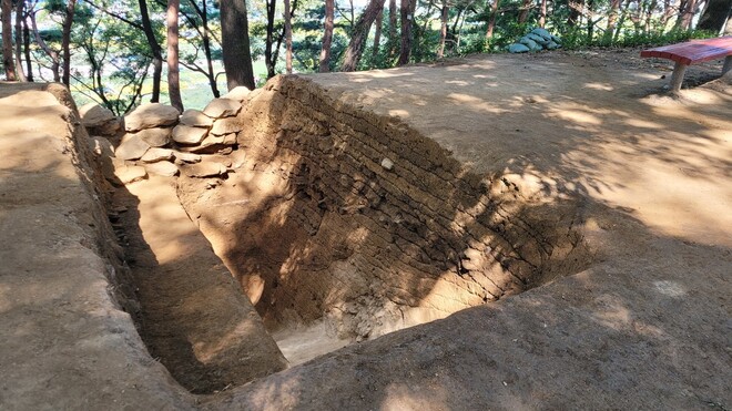 오산 독산성서 삼국시대 토성 흔적 발견…조선 정조대 내성 확인도