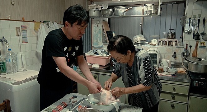 Still from “Soup and Ideology” by Yang Yong-hi (courtesy of Atnine Film)