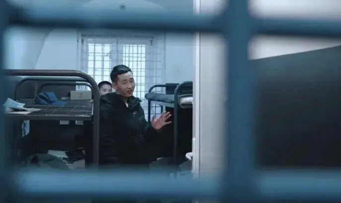 The two North Korean prisoners of war captured by Ukraine. (still from “PD Note”)