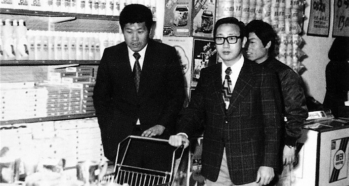 '압구정 현대' 상가 슈퍼서 첫발, 현대백화점 창립 50년 : 쇼핑·소비자 : 경제 : 뉴스 : 한겨레 - Vimarsana News