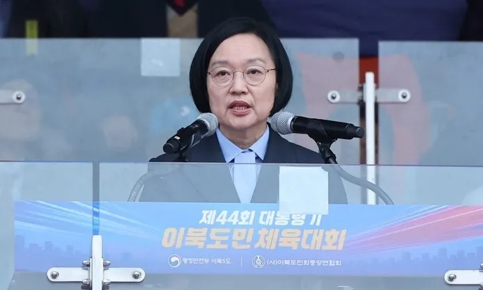 한성숙 총리 “남북대화 열리도록 평화공존 기반 다져나갈 것”