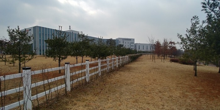 A public servants training center in Jincheon, North Chungcheong Province, where 173 South Koreans repatriated from Wuhan, China, are being held in quarantine.