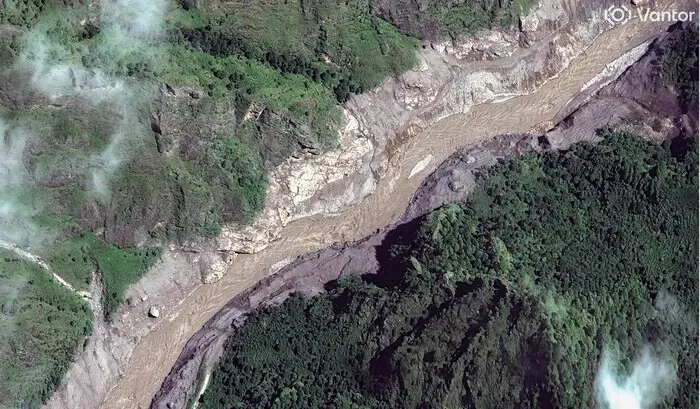 [Breaking] Dam bursts in Tibet, prompting new flood warnings in Nepal