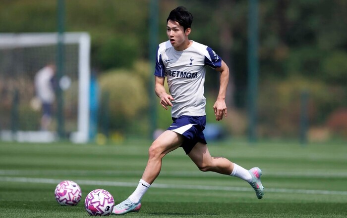 Yang Min -hyuk training. Tottenham Hotspur Nuri House