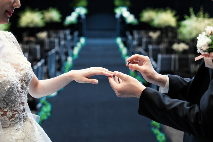 ‘Weddingflation’ breaks the bank for Korean couples-to-be