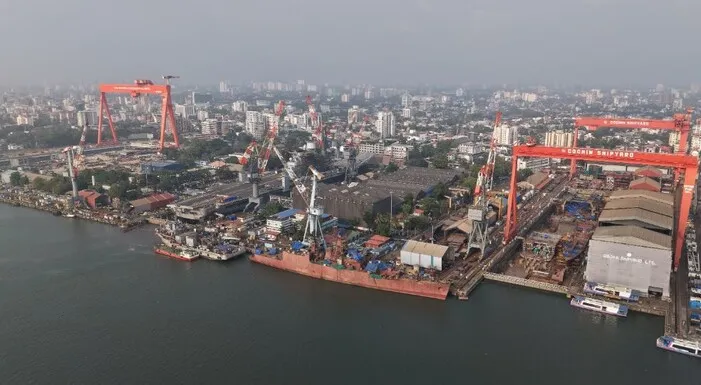 HD현대중, 인도 함정 건조 참여...조선업계 인도 진출 가속화 - 뉴스 썸네일 이미지