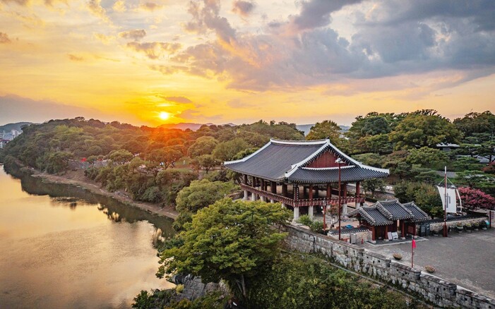 자연유산 명승으로 지정 예고된 ‘진주 촉석루 남강 일원’. 경남도 제공