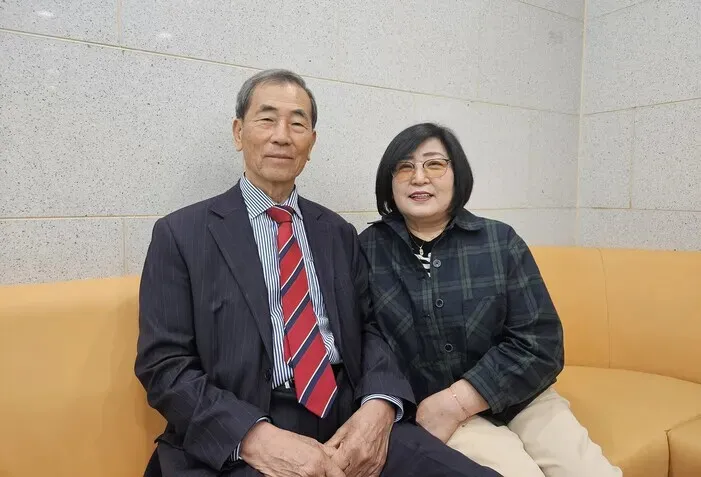 Sim Jin-tae (left), the president of the Hapcheon chapter of the Korea Atomic Bombs Victim Association, and Han Jeong-soon (right), the president of the Korean Society for the Second Generation Patients Atomic Bombs, will be leaving for the US on April 20, 2026, to testify about the effects of America&rsquo;s bombings on Koreans. (courtesy of the Korean Society for the Second Generation Patients Atomic Bombs)